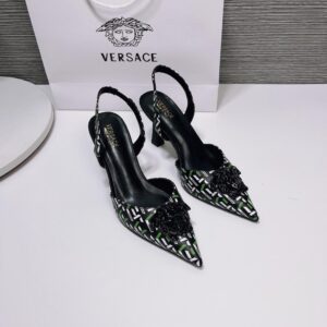 Versace Zapatos Monogram Slingback Pump